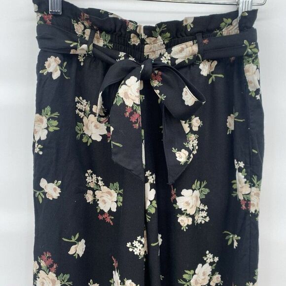 Hollister Women's Wide-Cut Paper-Bag Pants in Black Floral Size XS Elastic Waist - Picture 1 of 6